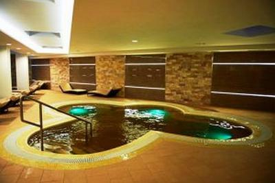 Jacuzzi Hajdúszoboszlón a Hotel Atlantis Gyógy- és Wellness Hotelben - ✔️ Atlantis Hotel**** Hajdúszoboszló - Akciós gyógy és Wellness Hotel Atlantis Hajdúszoboszlón