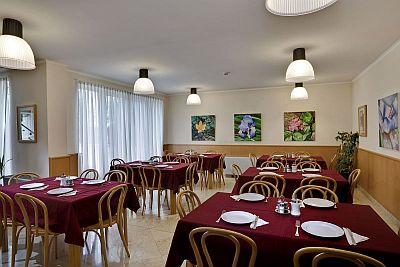 Business Hotel Jagello - Reggelizőterem a belvárosi Business Hotel Jagellóban - ✔️ Jagelló Hotel*** Budapest - Akciós Jagelló Hotel Budán a BAH csomópontnál