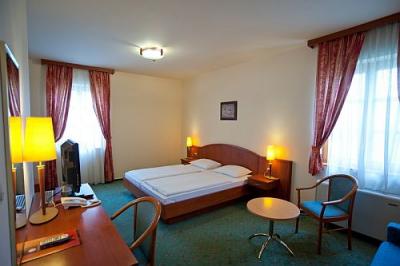 Hotel Gastland M0 - Szigetszentmiklós - Szoba - ✔️ Hotel Gastland M0*** Szigetszentmiklós - Akciós hotel az M0 autópályánál Szigetszentmiklóson