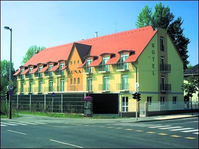 Hotel Luna*** Budapest akciós hotel Albertfalván - ✔️ Hotel Luna Budapest*** - olcsó hotel a XI. kerületben Dél-Budán Budapesten