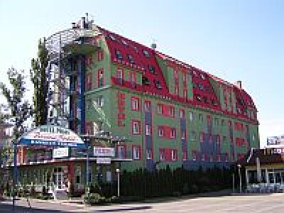 Hotel Pólus - 3 csillagos szálloda Budapesten - Hotel Pólus Budapest*** - Akciós hotel az M3 autópályánál a XV. kerületben Újpest határánál