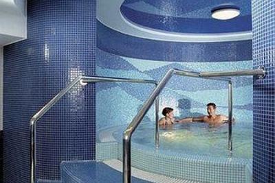 Hotel Novotel**** Budapest Centrum jacuzzija Budapest centrumában - ✔️ Hotel Novotel Budapest Centrum**** - Akciós szobaárak a Novotel Centrum hotelben a belvárosban