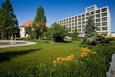 Aranyhomok Business Wellness Hotel Kecskemét, wellness hétvége Kecskeméten  - ✔️ Hotel Aranyhomok**** Kecskemét - Akciós wellness hotel Kecskemét belvárosában